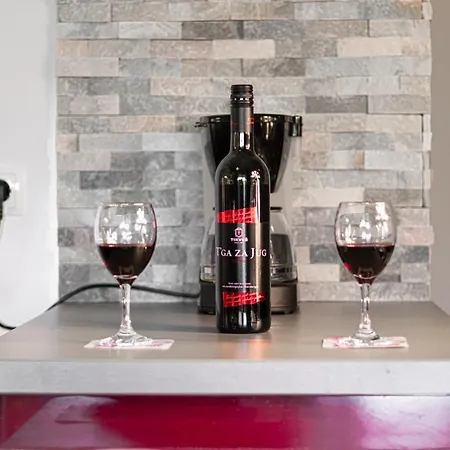 Apartments Sandra * Kornic